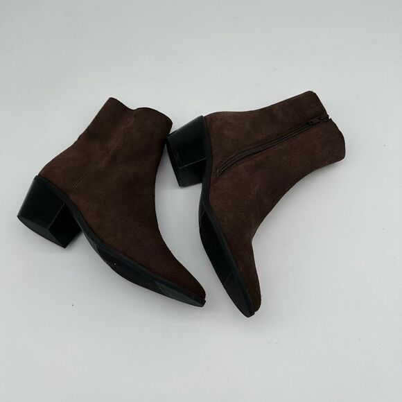 lisa vicky Shoes - Lisa Vicky
Sunny-V Pointed Toe
Bootie (Women)